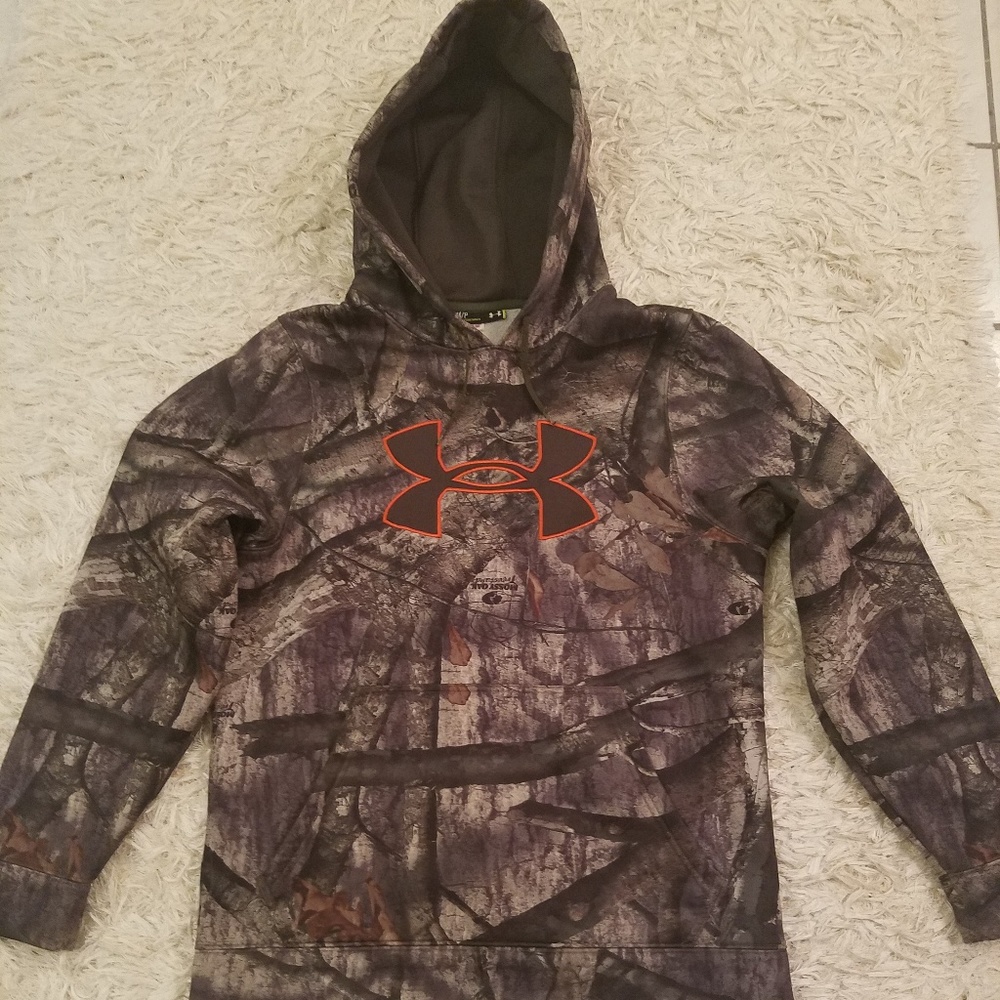 Under Armor Small Hoodie.